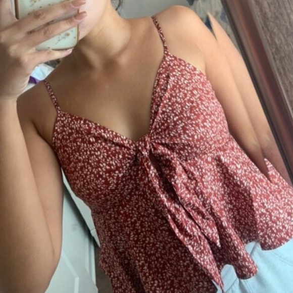 Boho Floral Print Front Tie Cut out Ruffle Hem Cami Top - Picture 1 of 7